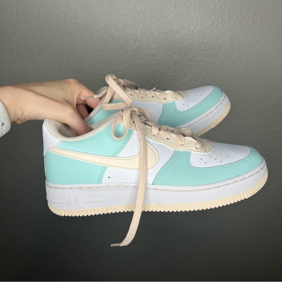 Nike Air Force 1 Jade Ice/Guava Ice/White/Pink/Spell Grade School Boy Girl Shoes - Picture 1 of 12